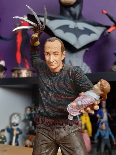 Neca fred krueger - neca,