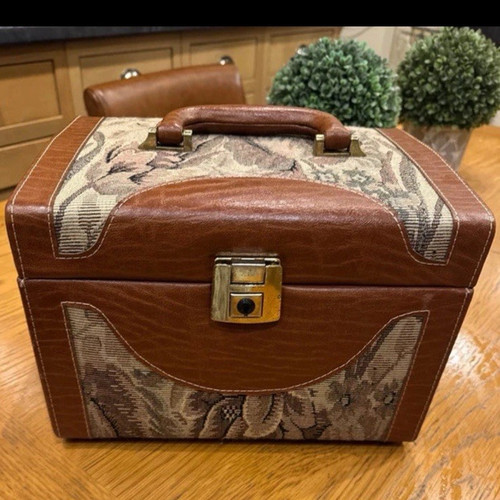 Vintage floral hard - hard, vanity