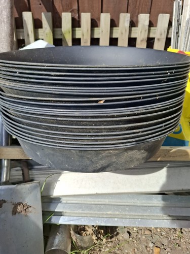 Black plant pot - saucers, 40cm