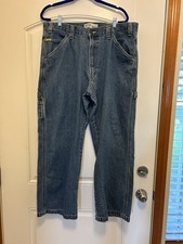 Signature by Levi Strauss &