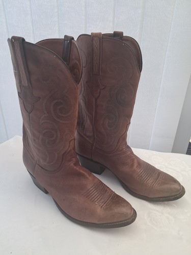Lucchese hand made leather mad - made,