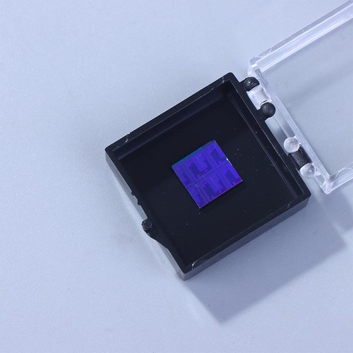 Bare chip silicon cpu - chip,