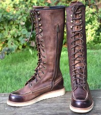 Frye Women’s DAKOTA Lace Up