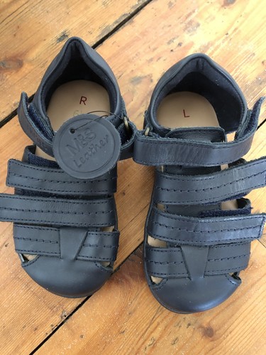 Marks spencer walkmates - &,