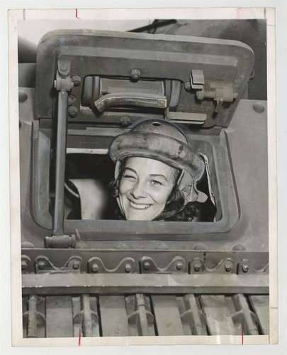 Female tank driver 1942 wwii - driver,