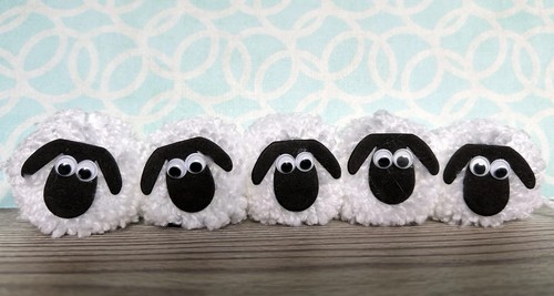 White woolly sheep pompom - woolly,