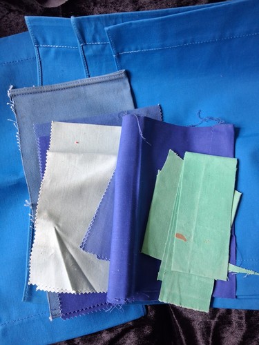 Vintage fabric scraps - scraps, bundle