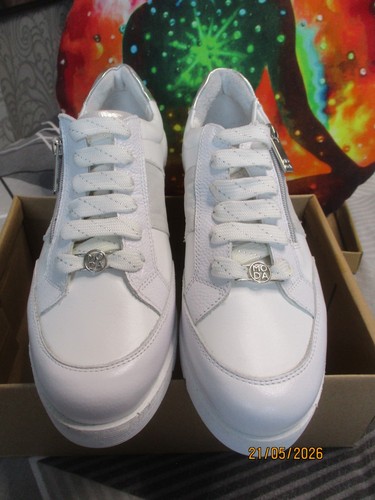 Moda pelle size - in,
