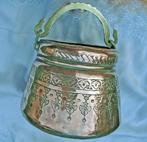 Antique 12cm high - , tooled