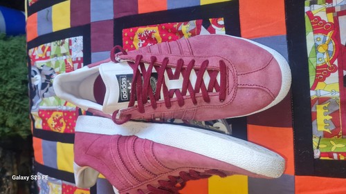 Adidas red gazelle mens size - red,