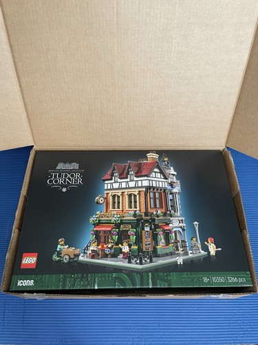 Lego icons tudor corner 10350 - icons,
