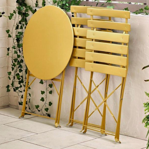 Nutmeg yellow metal folding - metal,