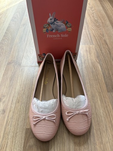 Bnwt french sole - french,