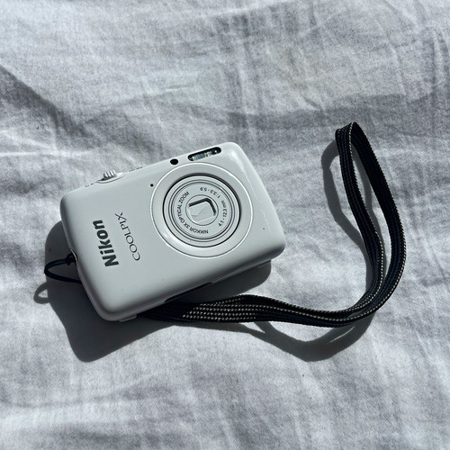 Nikon coolpix s01 white - nikon,