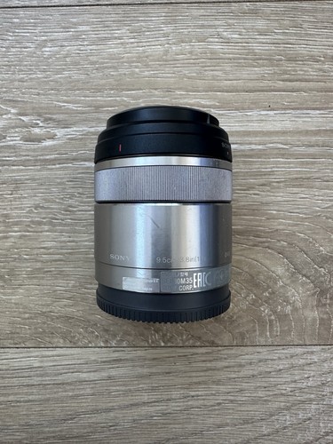 Sony sel30m35 30mm - f/3.5, macro