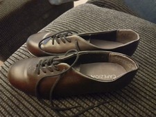 Girls Capezio Tap Shoes Size
