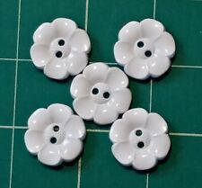 Qty 5 Black/White 22mm Daisy