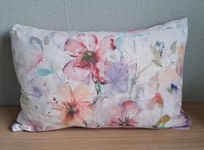 Voyage Lorient feather cushion