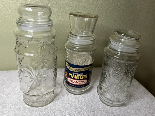 Peanut glass jars - w, lid