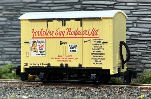 Peco oo9 box van - oo9,