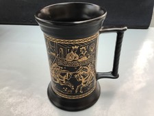 SYLVAC BLACK MUG FEATURING KING ARTHUR