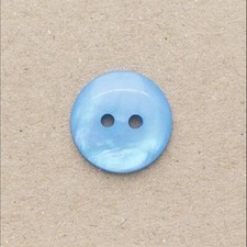 Mother pearl effect buttons - of,