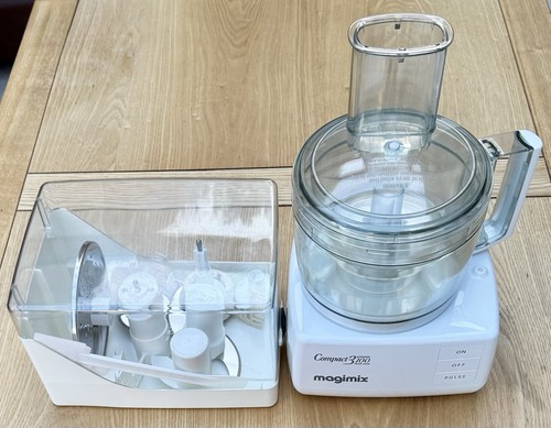 Pristine unused magimix - &,
