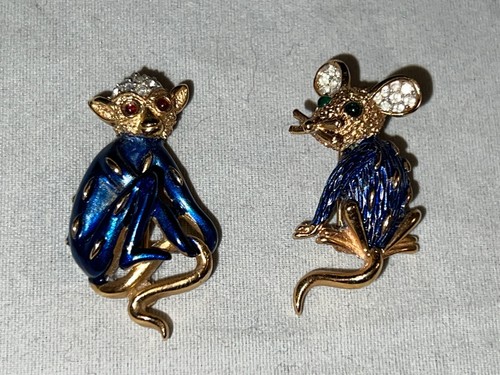 Pcs enameled trifari lemur - 2-pcs,