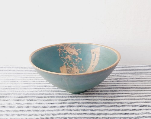 Studio pottery bowl - pottery, attributed