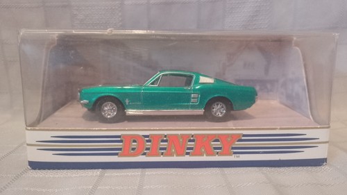 Matchbox dinky collection - matchbox,