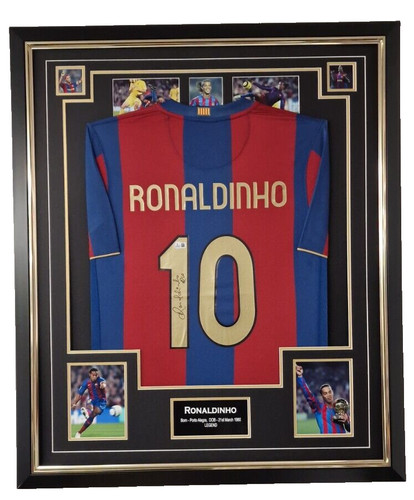 Barcelona star ronaldinho - star,