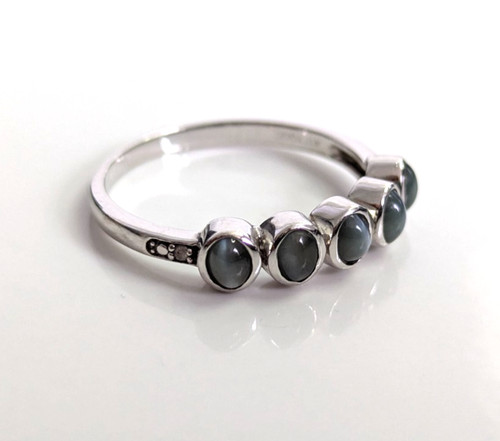 9ct white gold - white, eye