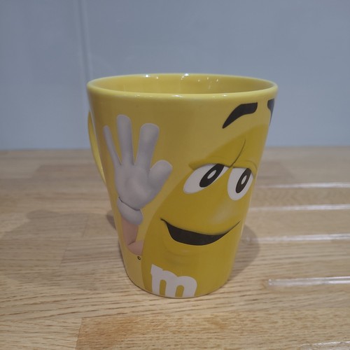 Mug yellow official - m&m,