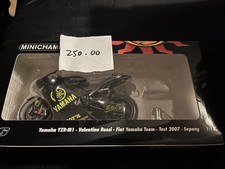 Yamaha YZR-M1 · Valentino