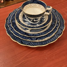 Booths Real Old Willow,  5  Pc Setting, Gold Trim 