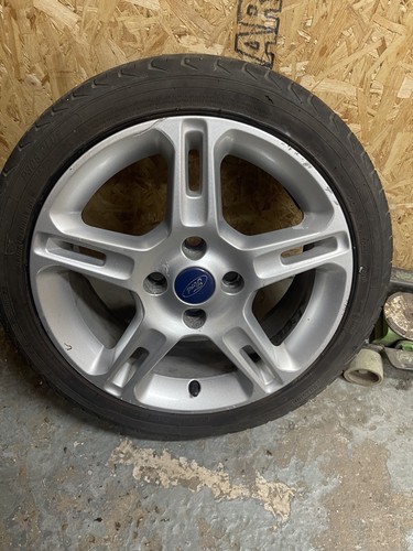 Ford fiesta zetec mk 7 - ford,