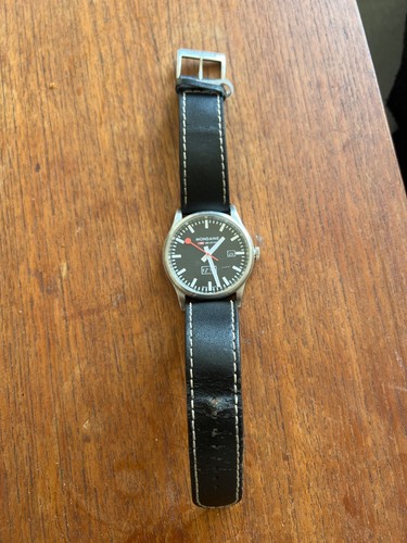 Mondaine swiss railway watch - mondaine,