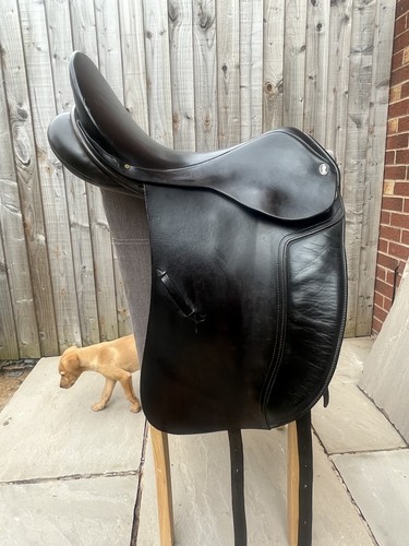 Saddle
