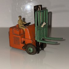 DINKY COVENTRY CLIMAX FORKLIFT