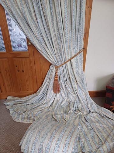 Huge curtains 108 - ea., drop