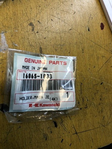 Carburetor nozzle holder - carburetor,