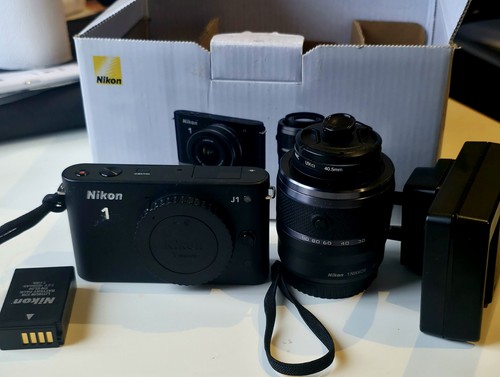 Nikon digital camera with - j1,