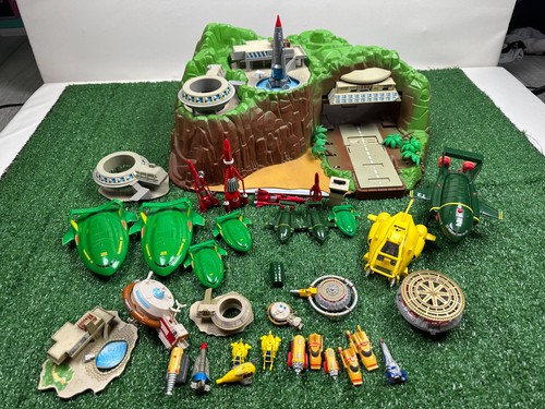 Thunderbirds tracy island job - thunderbirds,