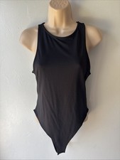 Women’s Size Medium 12-14