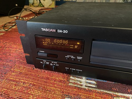 Tascam dat recorder - tascam,