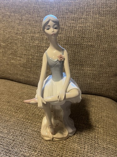 Ballet dance girl - ballet, figurine