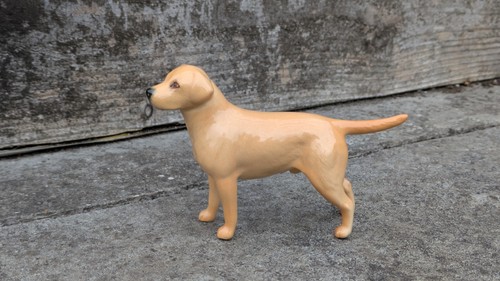 Beswick golden labrador dog - labrador,