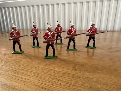 Six miniature soldiers - miniature,