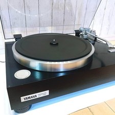 Yamaha GT-750 Record Player