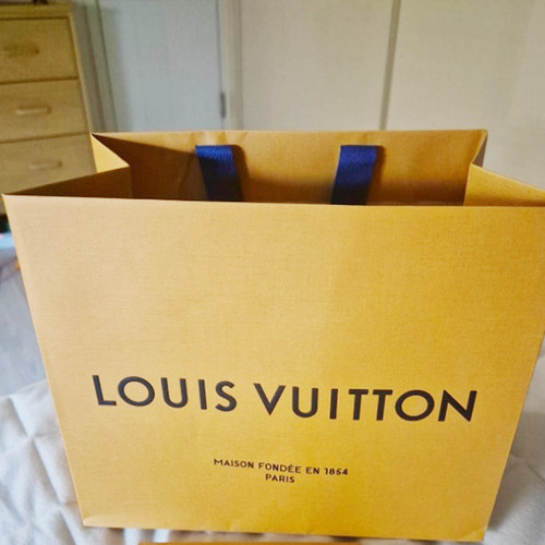 Louis vuitton authentic gift - vuitton,